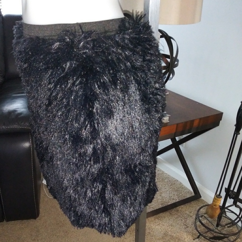 Petticoat Alley Warm Fuzzy Mini-Skirt - Picture 5 of 8